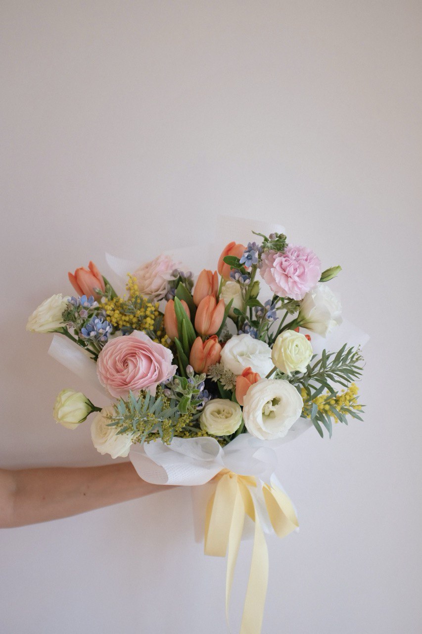 [Fresh flowers] Bespoke bouquet/vase