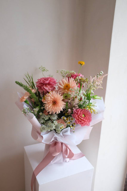 [Fresh flowers] Bespoke bouquet/vase